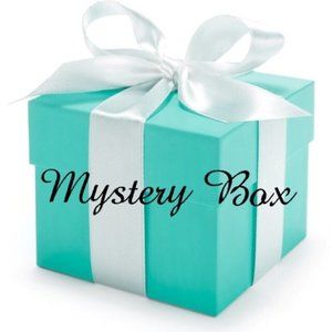 WOMEN'S Small Fit Clothing Mystery Box